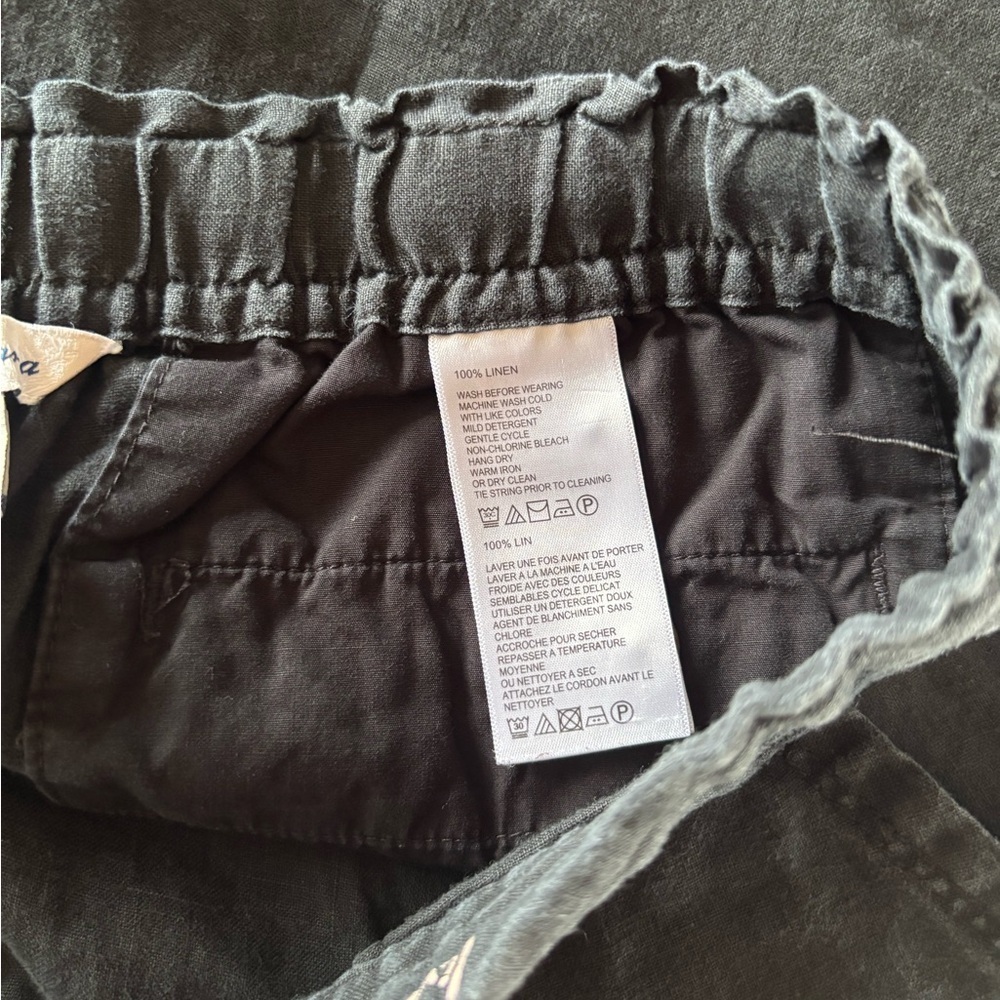 Tommy Bahama Black Drawstring Linen-Blend Bermuda Shorts - Picture 5 of 5